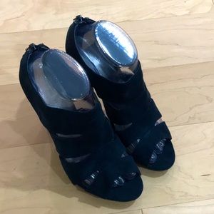 Nine West suede like finish navy platforms (00012)